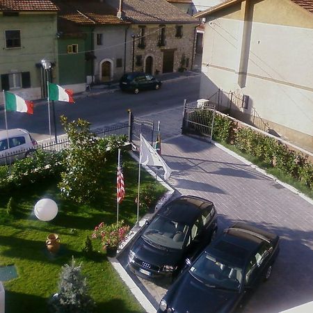 Hotel De Meis Capistrello Exterior photo